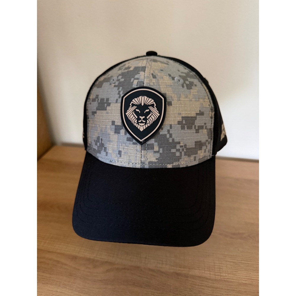 Valuetainment Digital Camo Lion Shield Snapback Hat Black‎ Patriotic Mens Cap